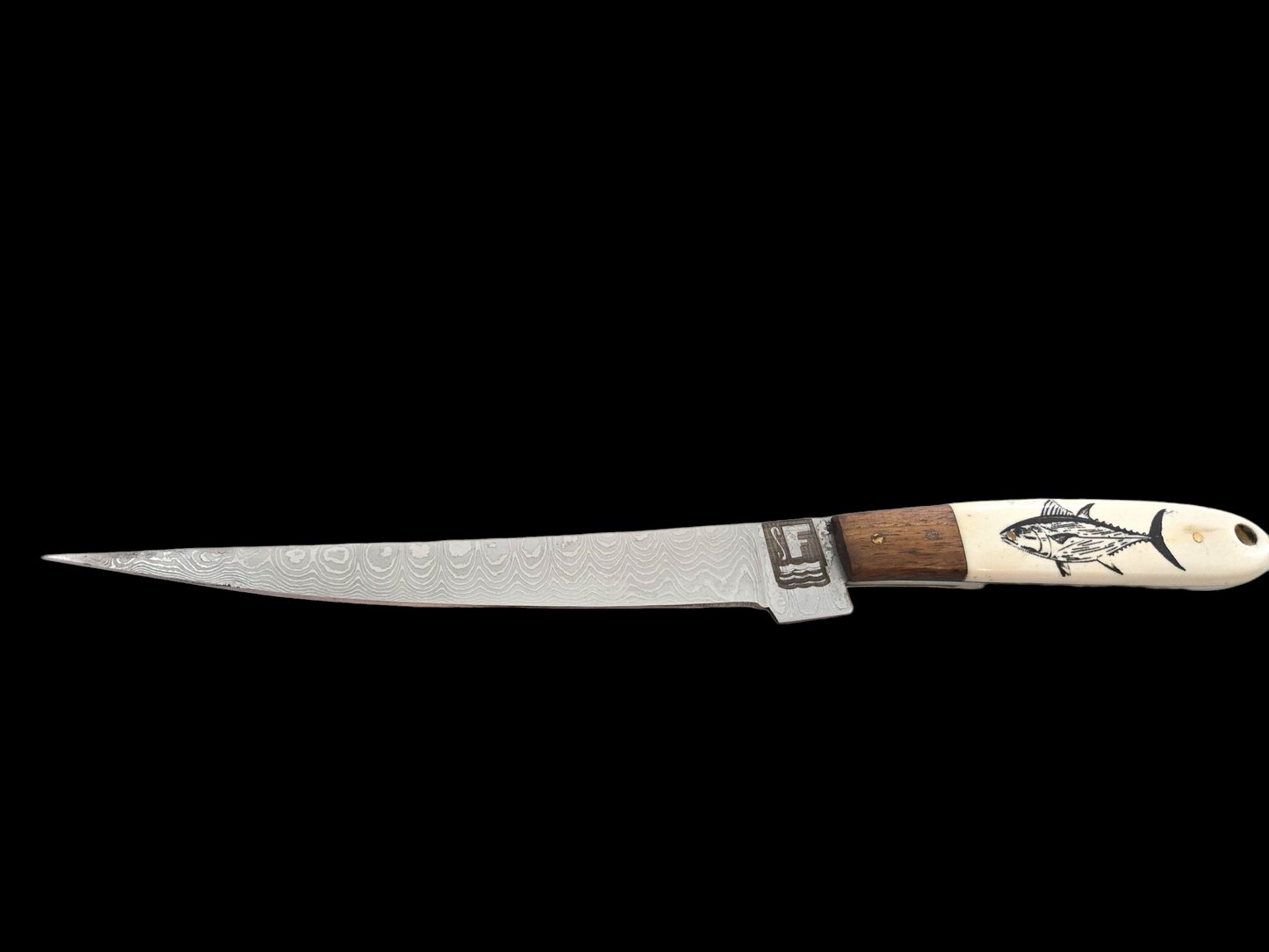 Something's Fishy Branded
14" Stainless steel Damascus Fillet knife twist pattern 256 layers with full tang, etched Tuna Fish on Bone handle with natural brown wood finish.